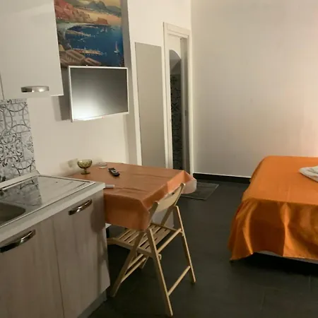 Viky House Chiaia-3